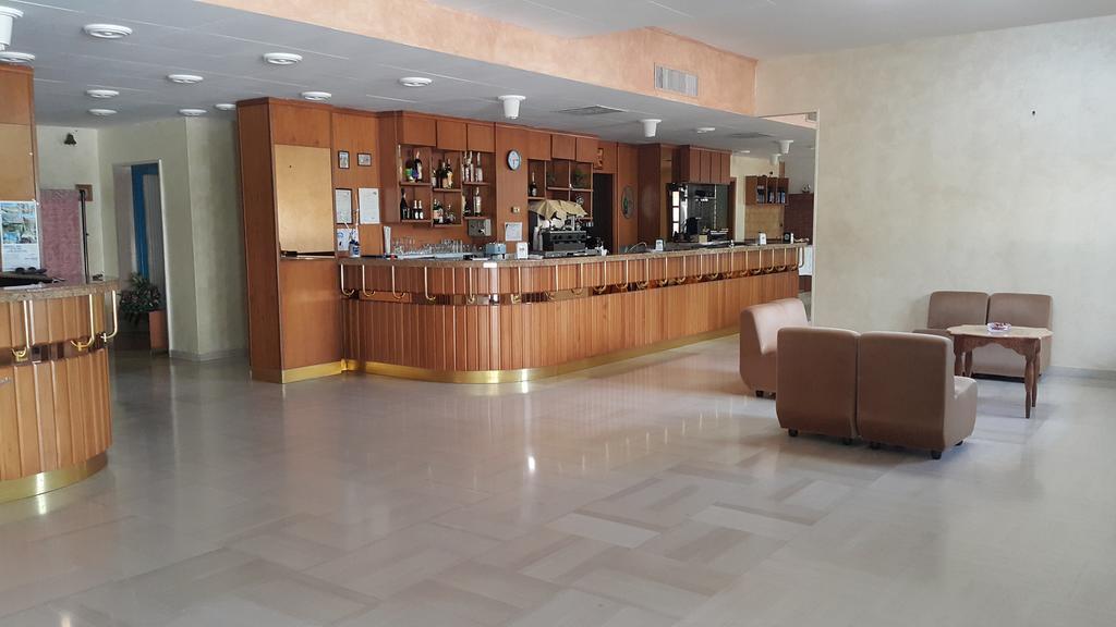 Hotel Menta E Rosmarino Monte SantʼAngelo Екстериор снимка