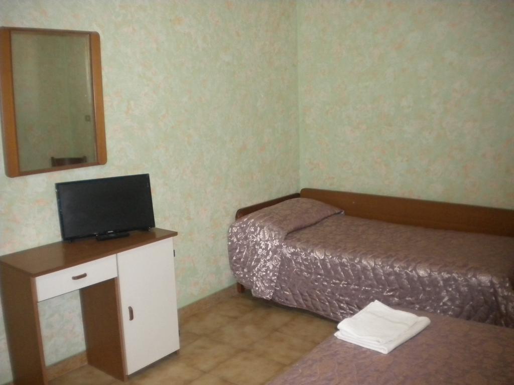 Hotel Menta E Rosmarino Monte SantʼAngelo Екстериор снимка